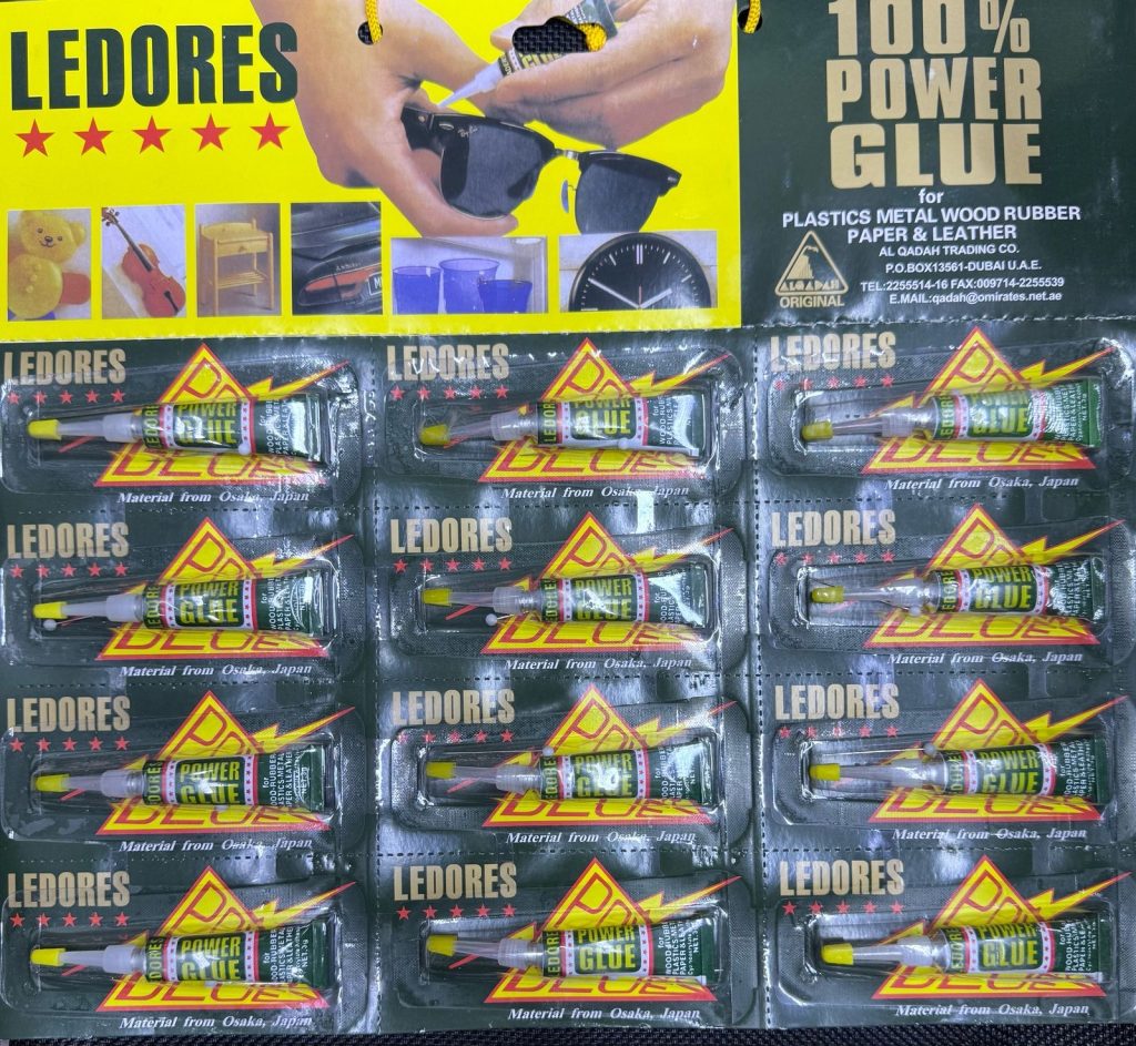 Суперклей на листе LEDORES на листе 12 шт(номер FS-100)
