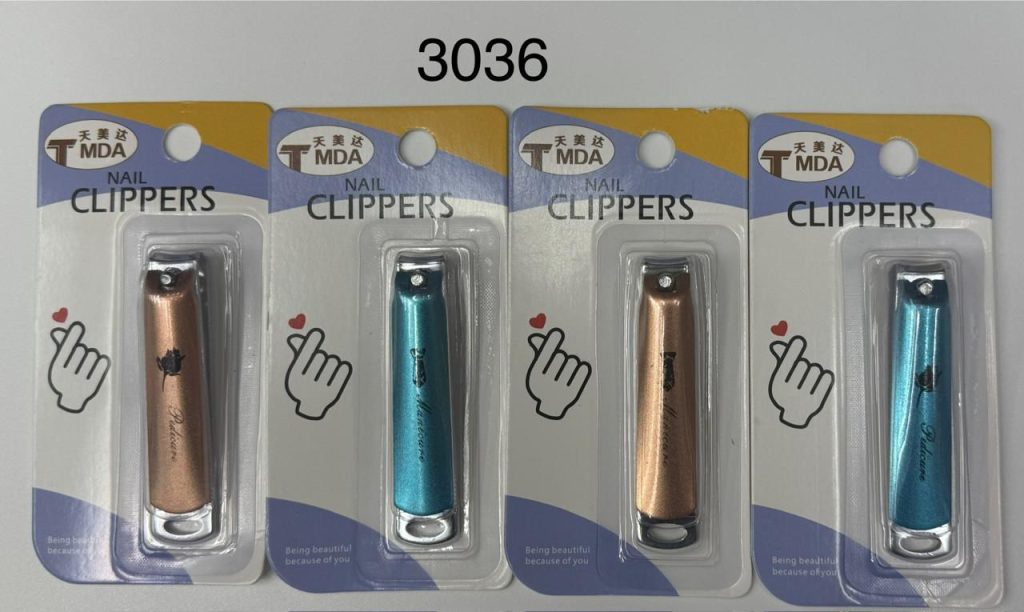 Кусачки для ногтей (книпсер) на планшете 30/1 No:3036