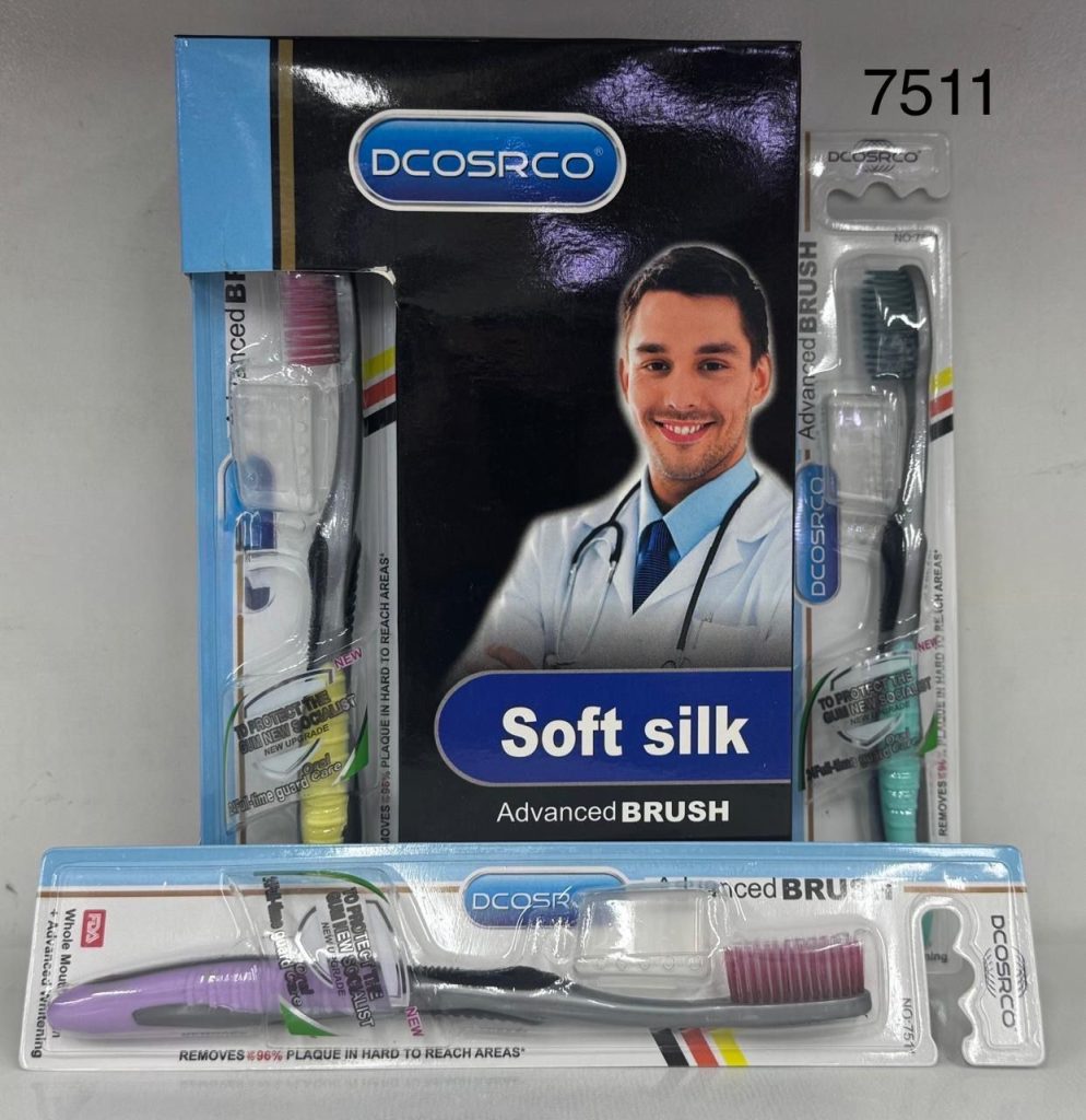 Зубная щетка с чехлом  12/1 No:7511