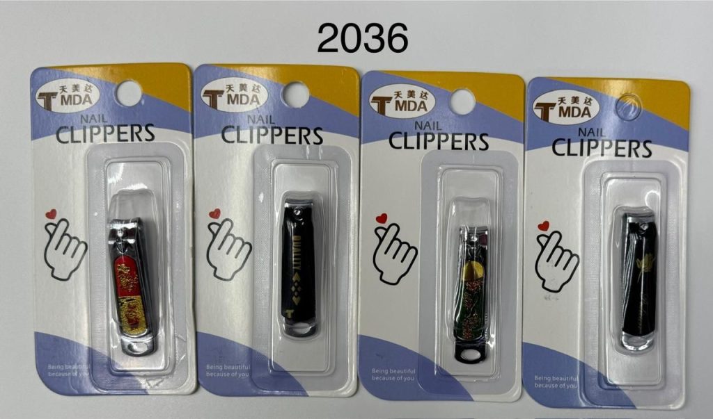 Кусачки для ногтей (книпсер) на планшете 40/1 No:2036