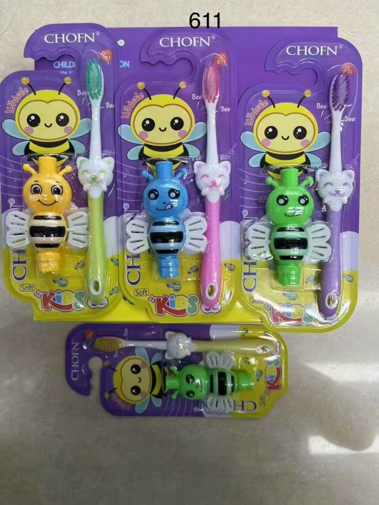 Детская зубная щетка с игрушками 611