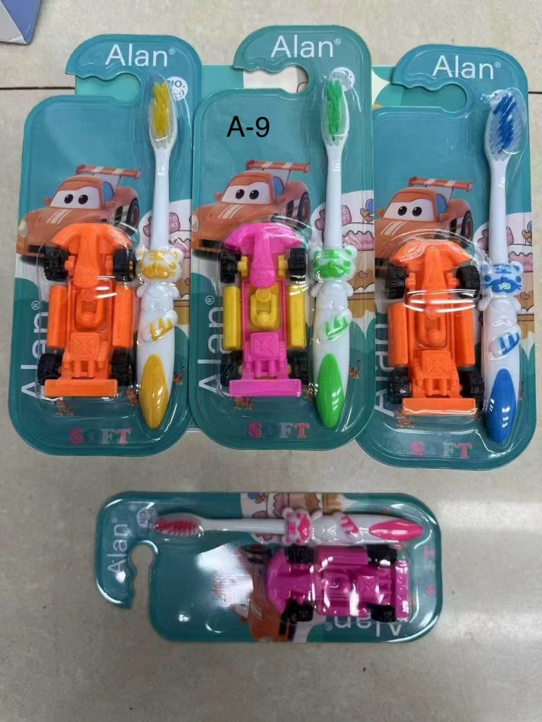 Детская зубная щетка с игрушками А9
